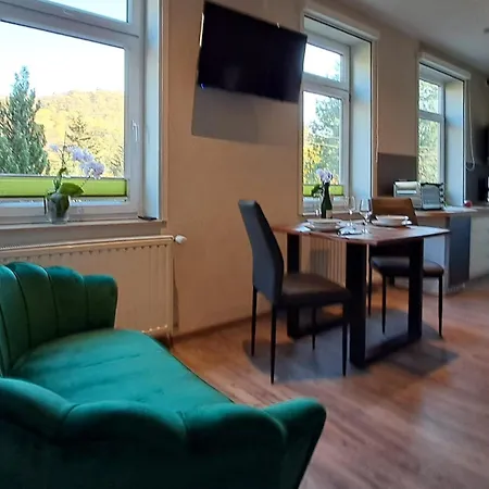 Blick Zum Schloss Apartmán *