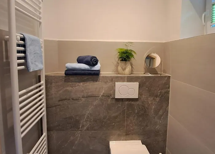 Blick Zum Schloss ורניגרוד